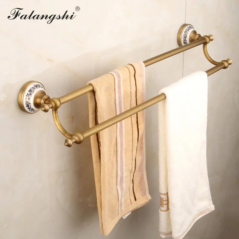 Porcelain Base Bathroom Hardware Set