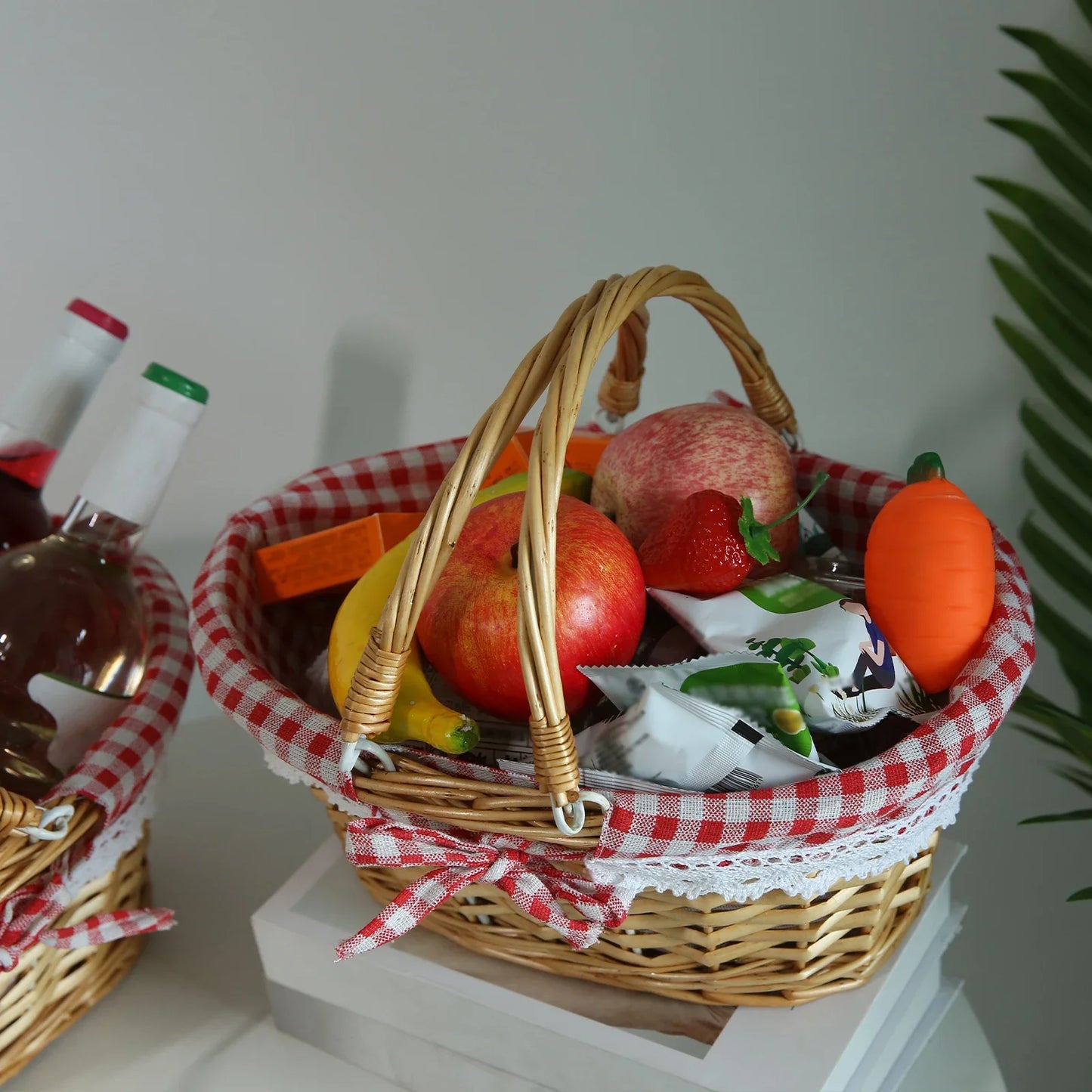 ZK40 Rattan picnic basket,