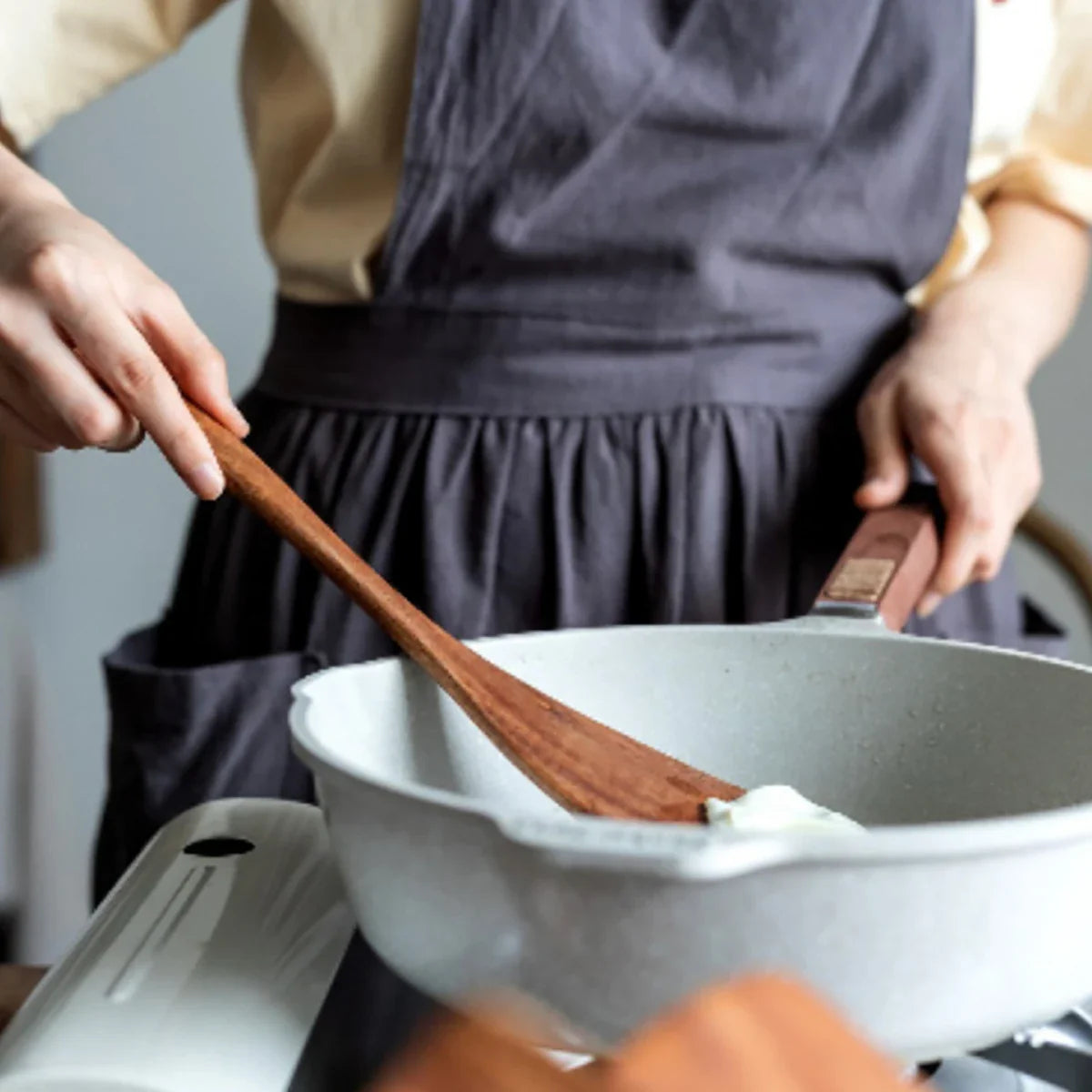 Wood Kitchenware Cooking Set Household Spatula Spoon Set Salad Spoon Fork Stirring Spoon With storage bucket
