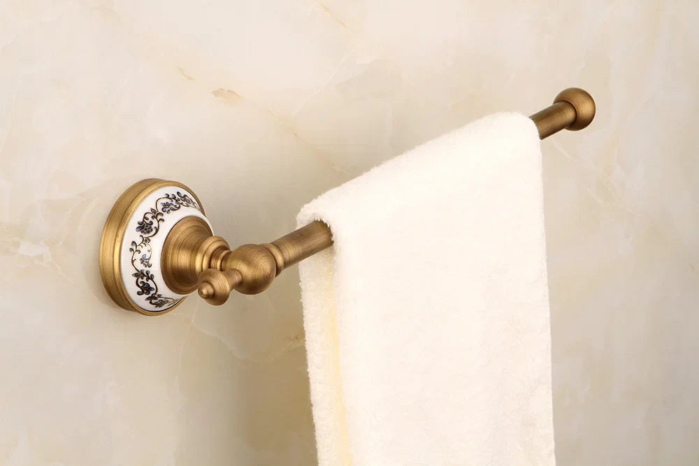 Porcelain Base Bathroom Hardware Set