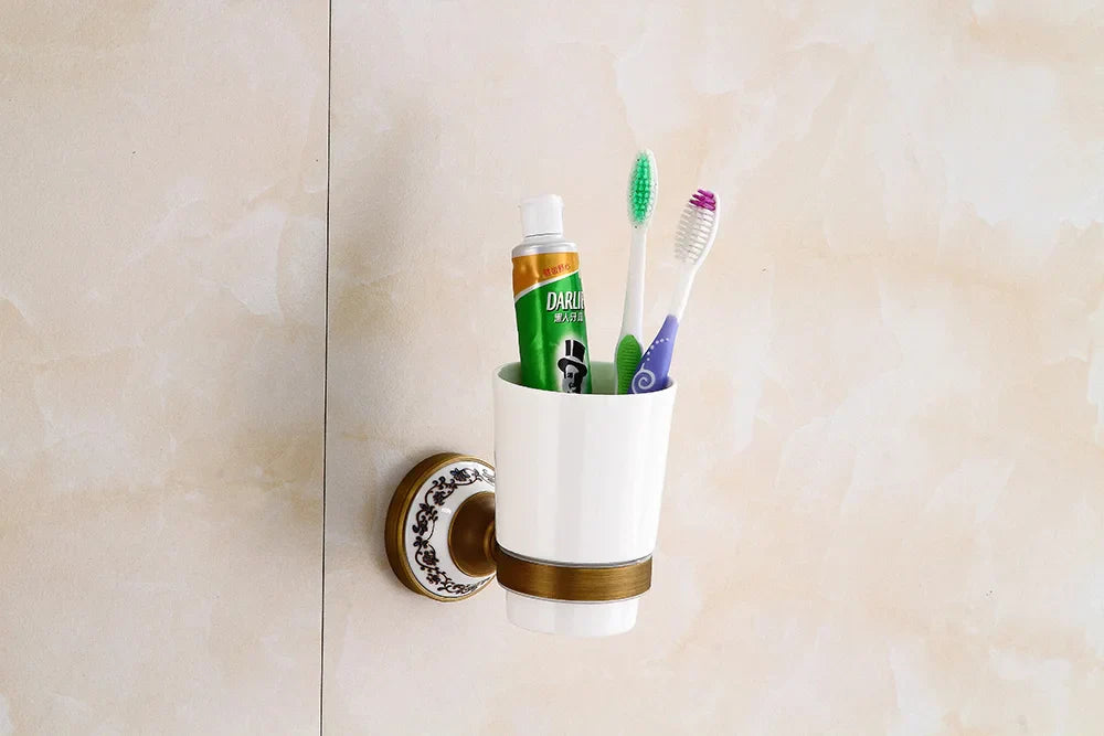 Porcelain Base Bathroom Hardware Set